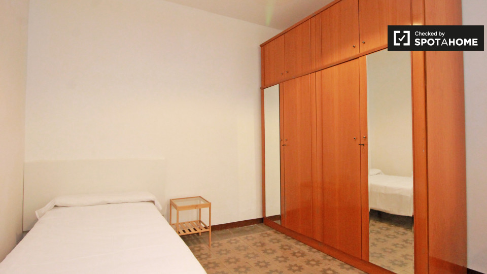 Double room Barcelona, 8 beds, 175m² — photo 5