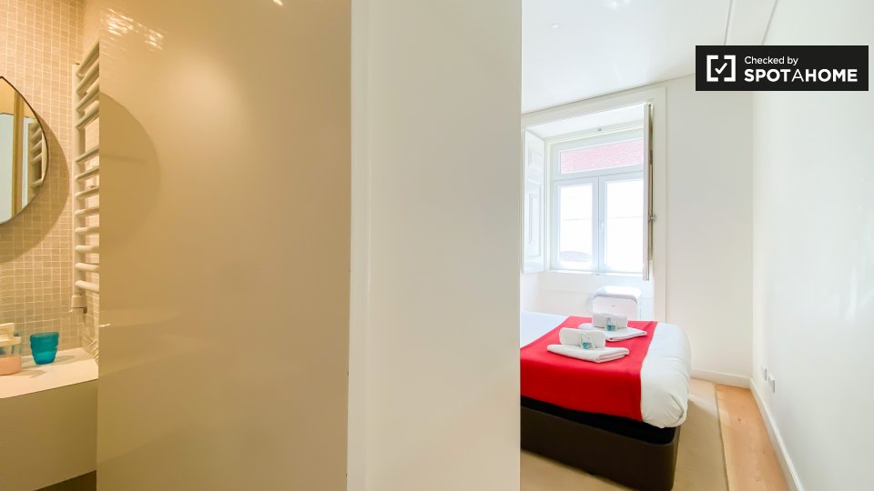 Apartment Lisbon, 2 beds — photo 9