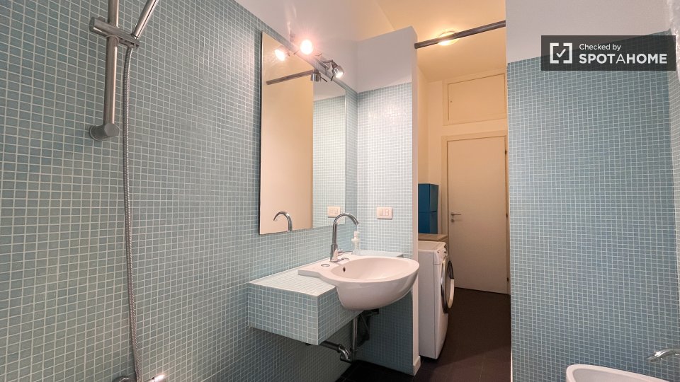 Double room Milan, 3 beds — photo 13