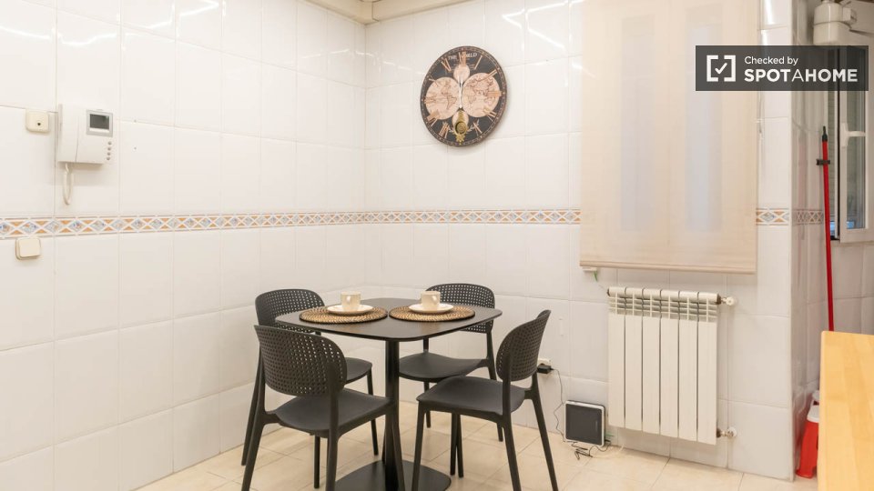 Apartment mono Madrid — photo 17