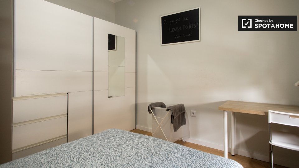 Double room Porto, 6 beds, 300m² — photo 4