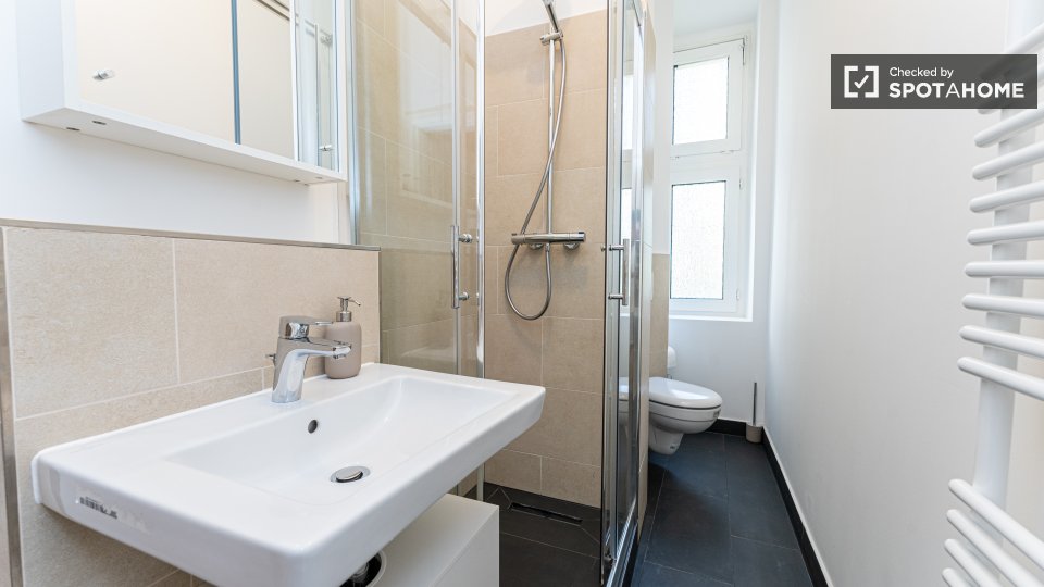 Double room Berlin, 4 beds, 73m² — photo 1