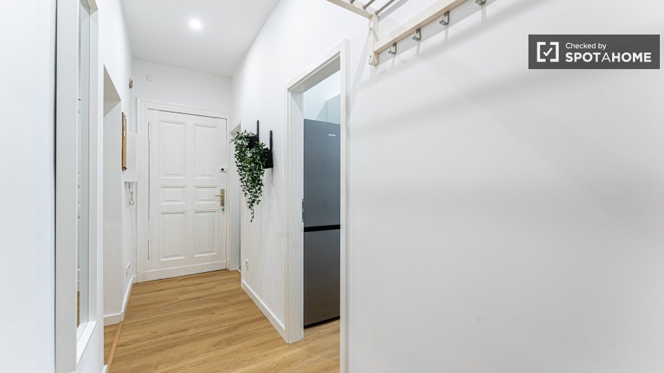 Double room Berlin, 4 beds, 59m² — photo 16