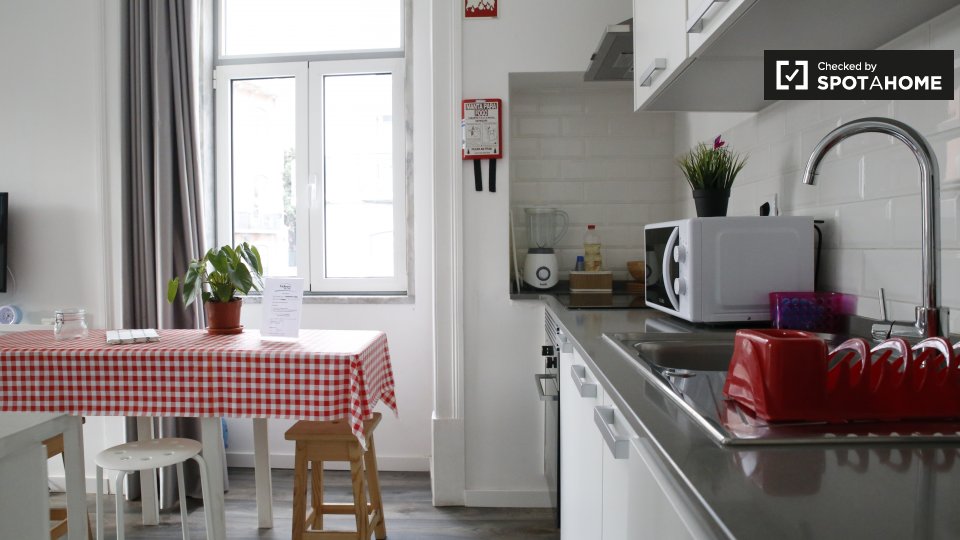 Apartment Lisbon, 1 bed — photo 7