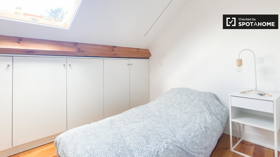 Apartment Lisbon, 2 beds, 70m² — photo 14