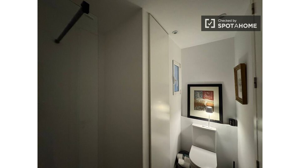 Double room Valencia, 3 beds, 140m² — photo 35