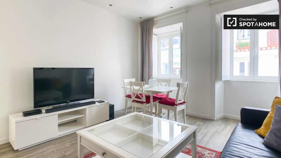 Apartment Lisbon, 2 beds — photo 17