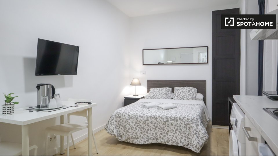 Apartment mono Madrid, 39m² — photo 1