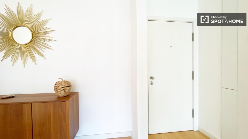 Apartment Lisbon, 1 bed — photo 9