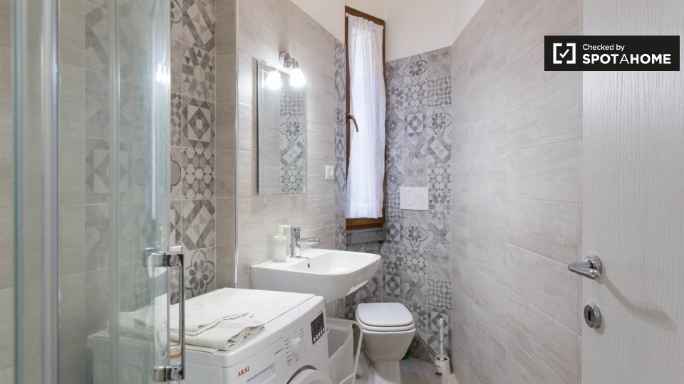 Double room Milan, 3 beds, 70m² — photo 9