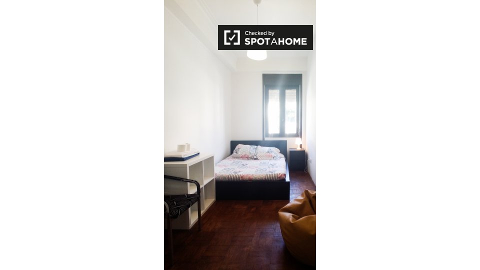 Quarto acolhedor em casa com 4 quartos na Boavista