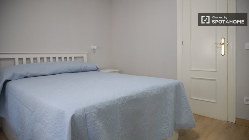 Apartment Madrid, 2 beds — photo 8