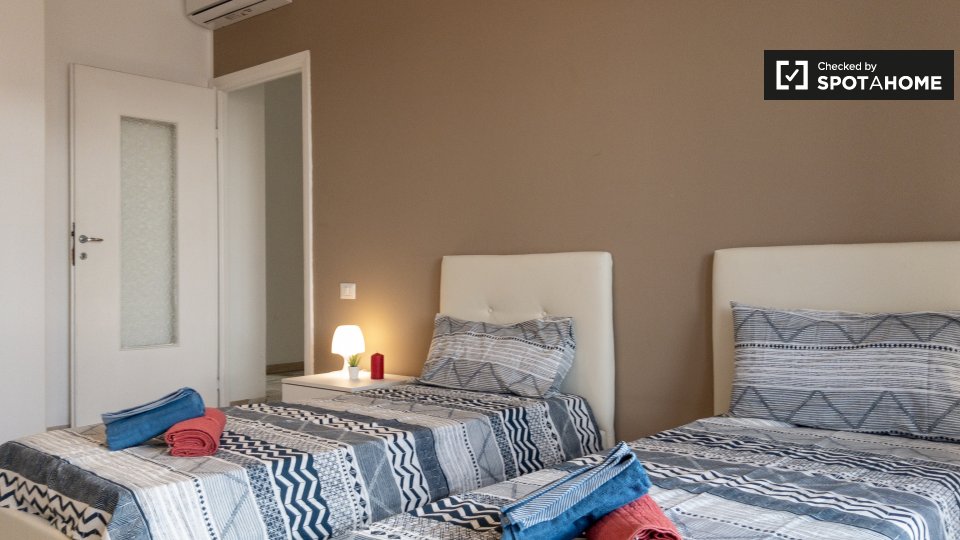 Double room Milan, 4 beds — photo 3