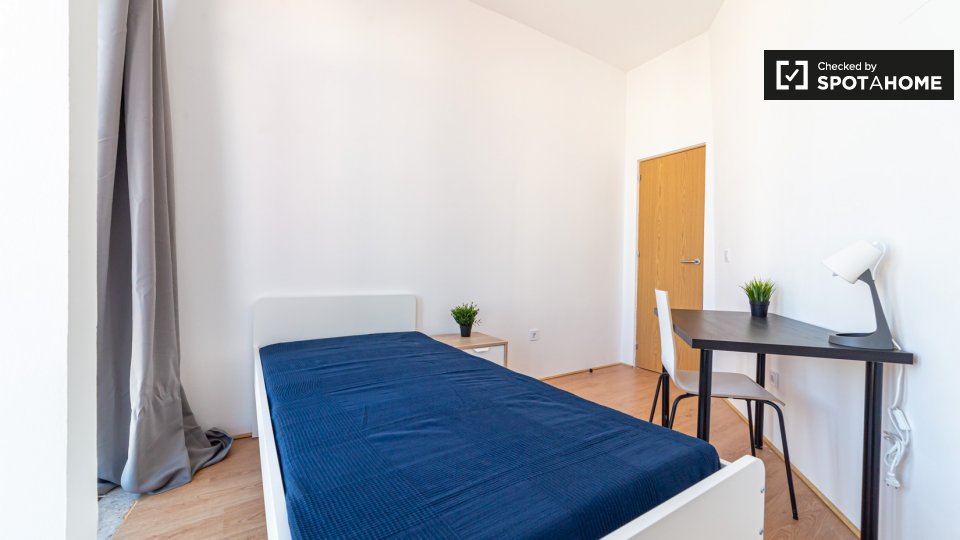 Double room Lisbon, 9 beds — photo 2