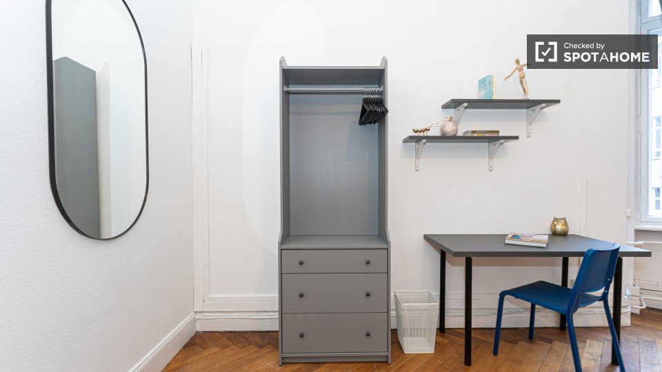 Double room Berlin, 7 beds, 146m² — photo 7