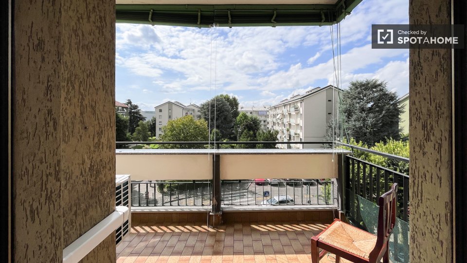 Double room Milan, 3 beds — photo 2