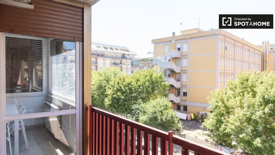 Double room Rome, 5 beds, 140m² — photo 2