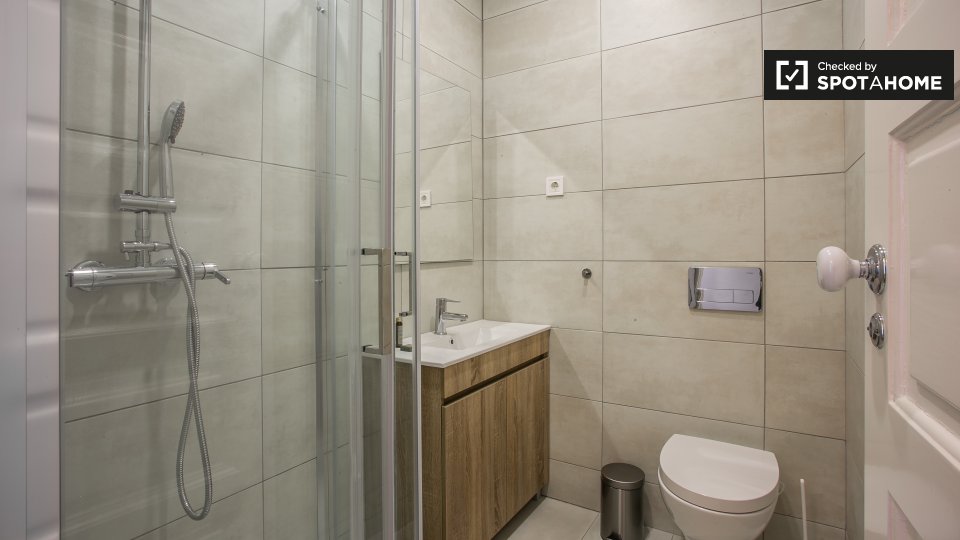 Double room Lisbon, 4 beds — photo 20