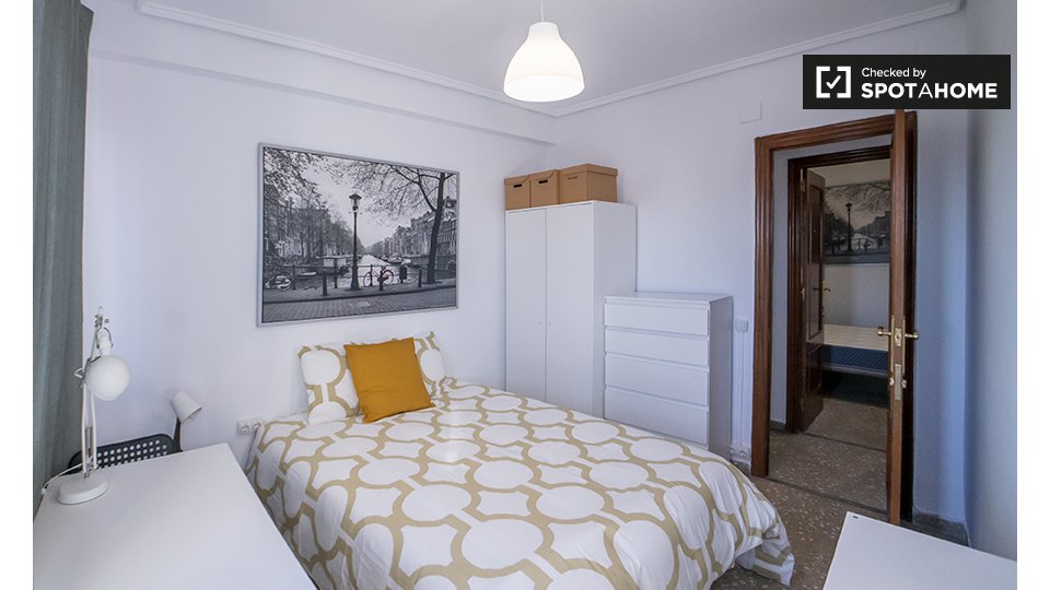 Double room Valencia, 6 beds — photo 2