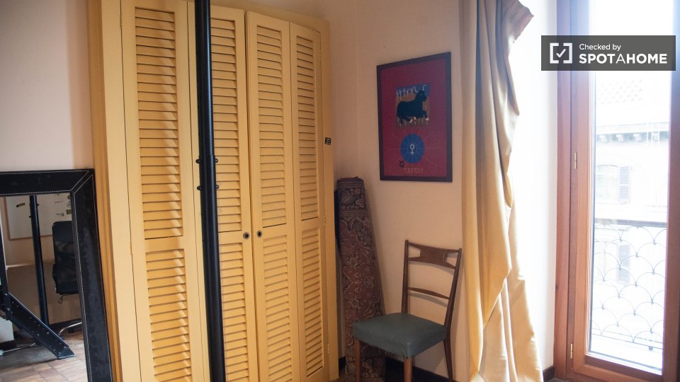 Double room Rome, 3 beds — photo 28