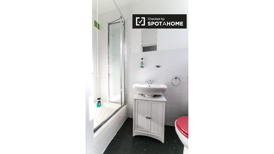 Apartment London, 2 beds, 70m² — photo 16