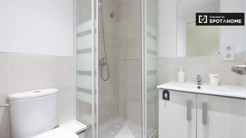 Apartment mono Madrid, 23m² — photo 12