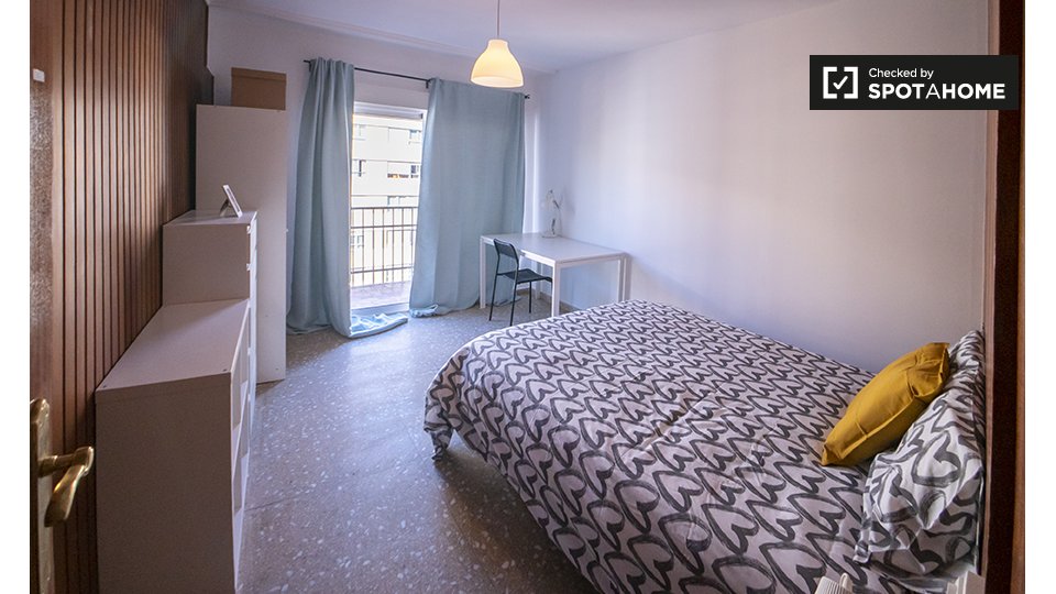Double room Valencia, 6 beds — photo 17