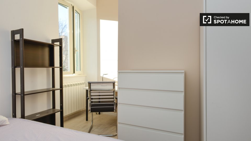 Double room Rome, 5 beds — photo 4