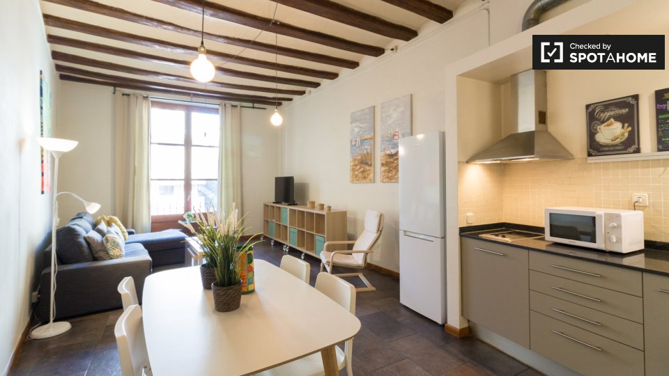 Apartment Barcelona, 1 bed, 55m² — photo 1