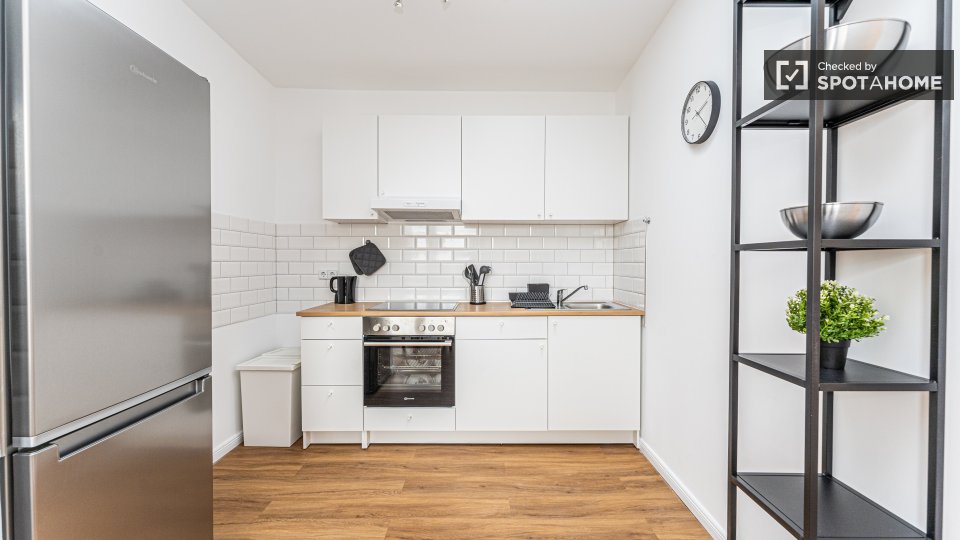 Double room Berlin, 5 beds, 105m² — photo 12