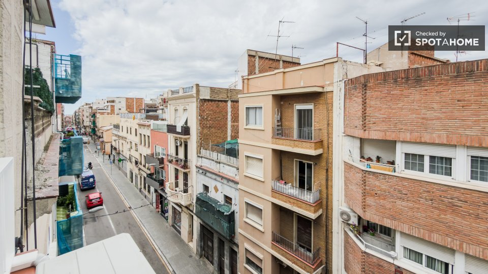 Apartment Barcelona, 3 beds, 67m² — photo 45