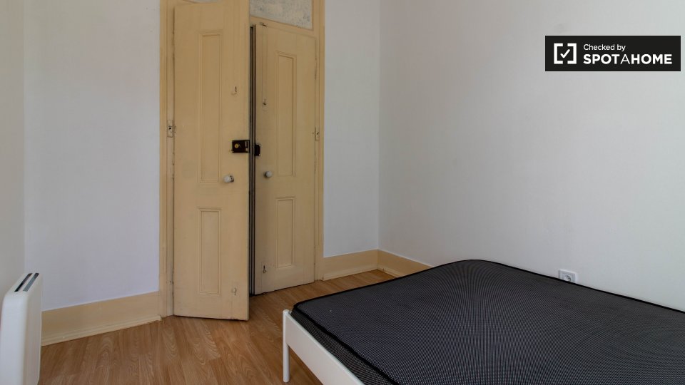 Double room Lisbon, 8 beds — photo 1