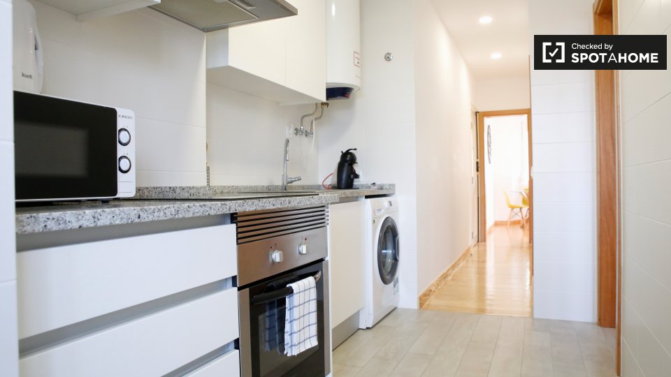 Apartment Lisbon, 2 beds — photo 9