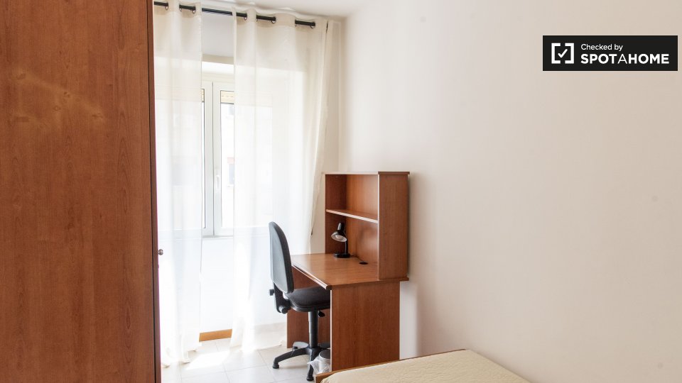 Double room Rome, 2 beds — photo 12