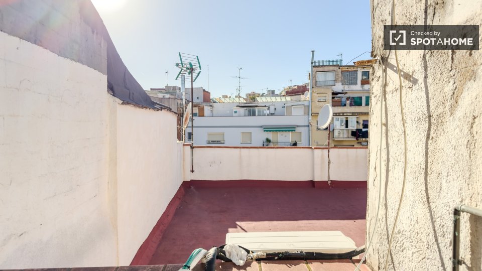 Double room Barcelona, 2 beds — photo 7