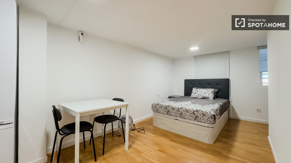 Estudio en alquiler en Sant Pere, Barcelona