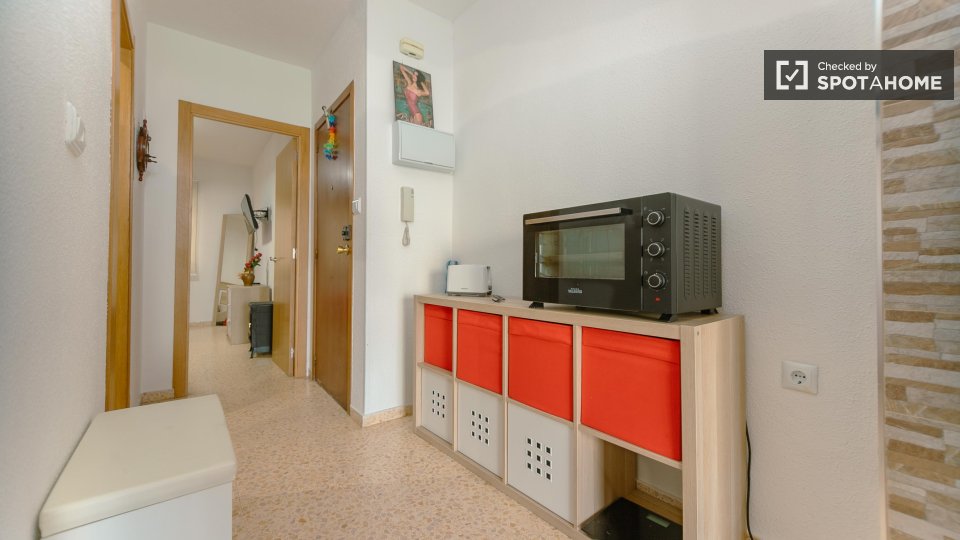 Apartment Valencia, 1 bed, 58m² — photo 1