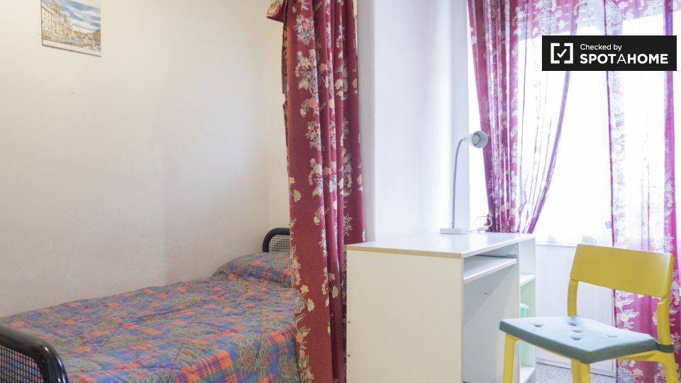 Double room Rome, 3 beds, 70m² — photo 2