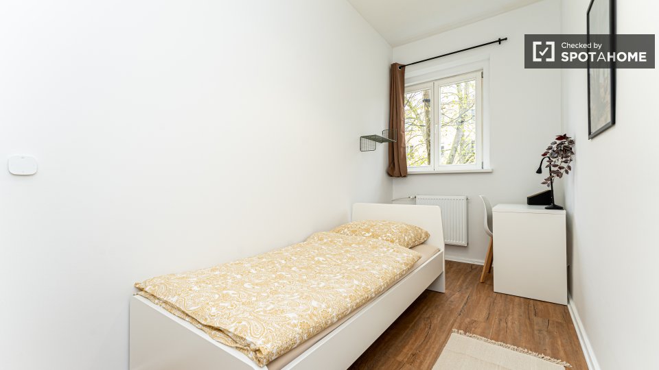 Double room Berlin, 4 beds, 68m² — photo 13