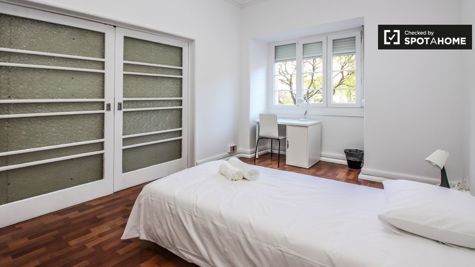 Double room Lisbon, 11 beds — photo 2