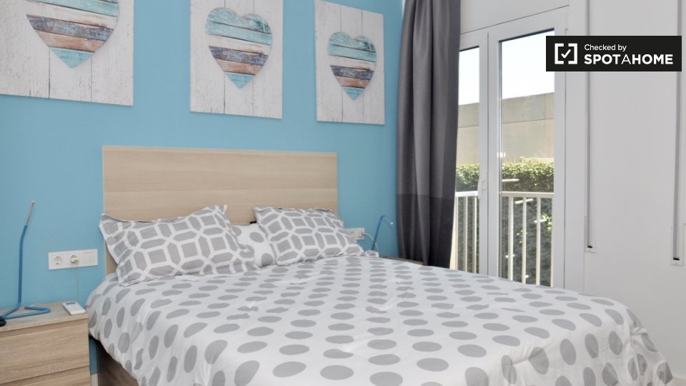 Double room Barcelona, 6 beds, 160m² — photo 1