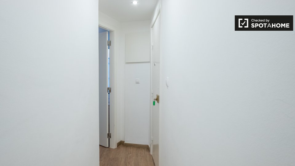 Apartment Lisbon, 1 bed — photo 12