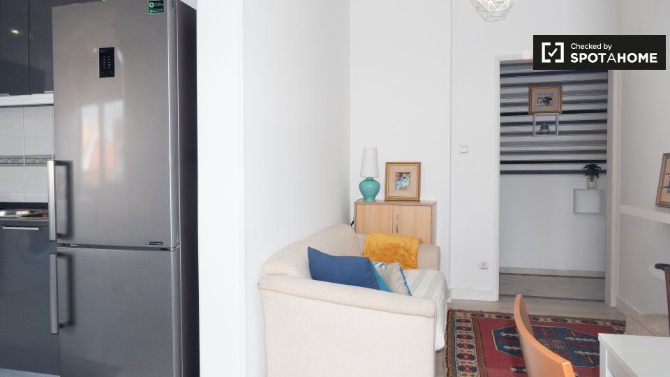 Double room Lisbon, 4 beds, 90m² — photo 16