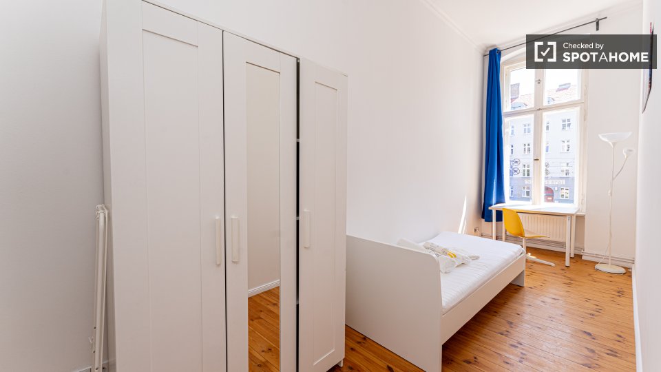 Double room Berlin, 2 beds — photo 10