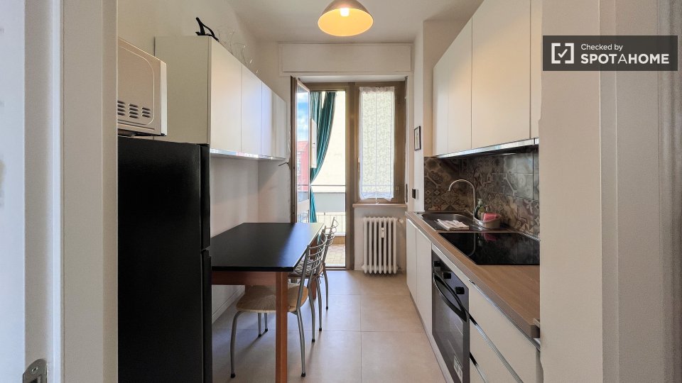 Double room Milan, 3 beds — photo 6