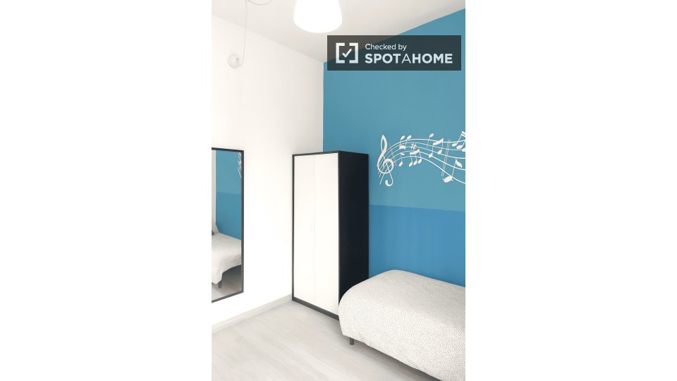 Double room Barcelona, 10 beds, 180m² — photo 56