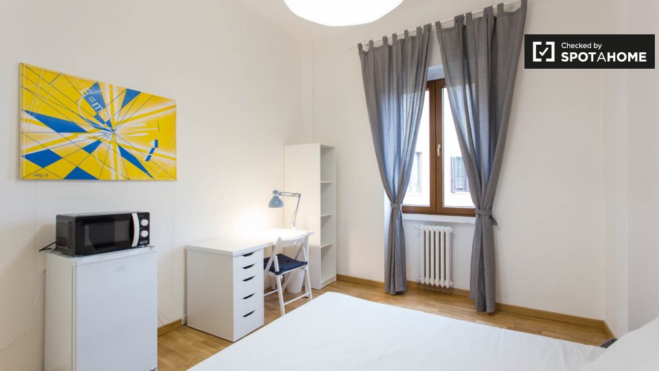 Double room Milan, 3 beds, 70m² — photo 2