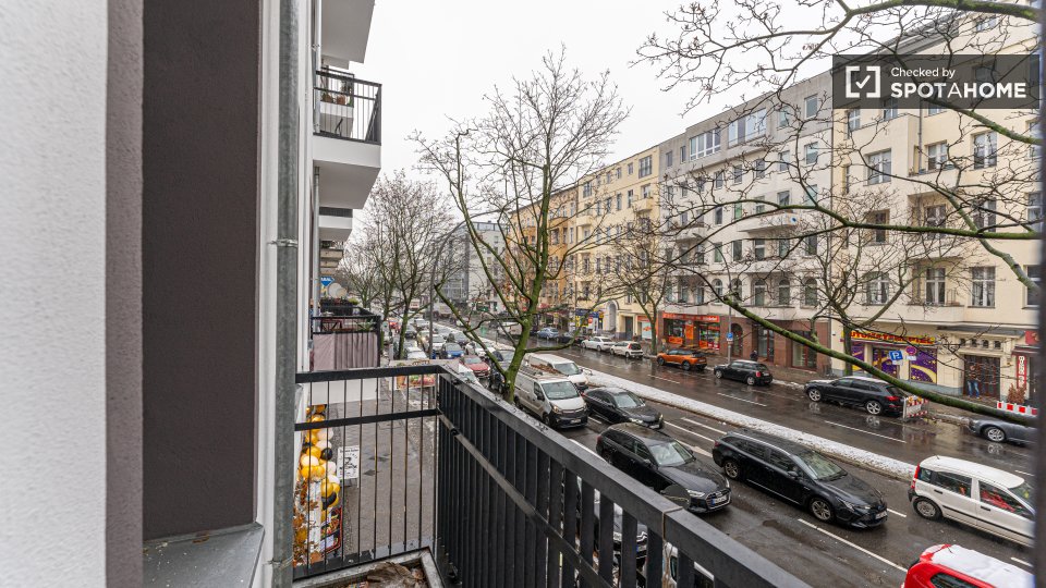 Double room Berlin, 5 beds, 104m² — photo 18