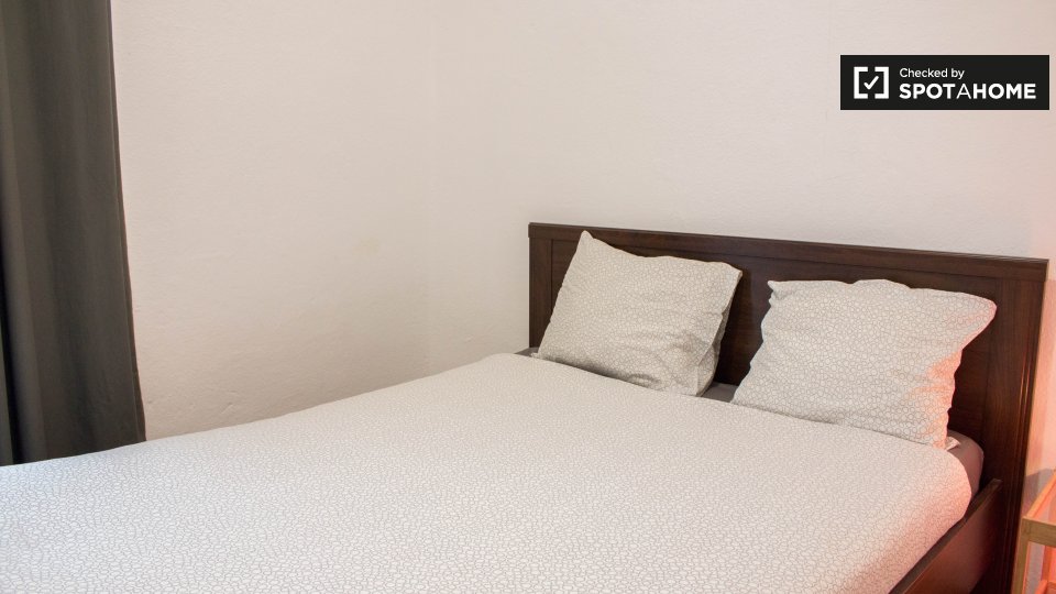 Double room Barcelona, 3 beds — photo 1