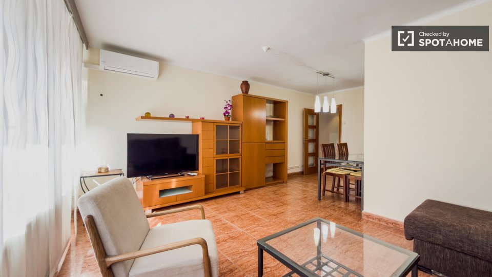 Apartment Barcelona, 3 beds, 75m² — photo 47